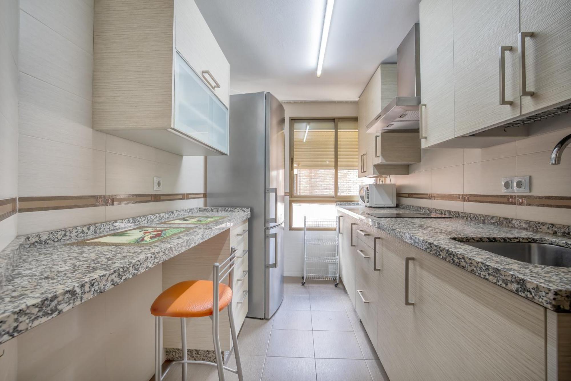 R & T Cordoba Center Apartamentos - Parking Exterior photo